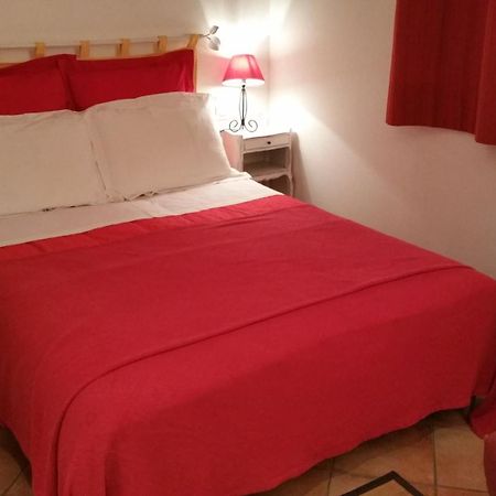 ลา ซิกาล ซูส โลลิวิเย Bed & Breakfast Le Castellet  ภายนอก รูปภาพ
