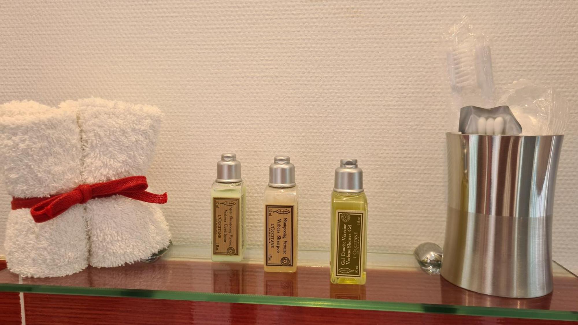 ลา ซิกาล ซูส โลลิวิเย Bed & Breakfast Le Castellet  ภายนอก รูปภาพ