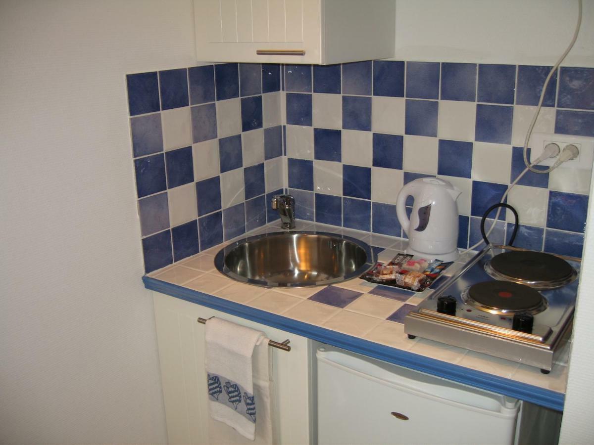 ลา ซิกาล ซูส โลลิวิเย Bed & Breakfast Le Castellet  ภายนอก รูปภาพ